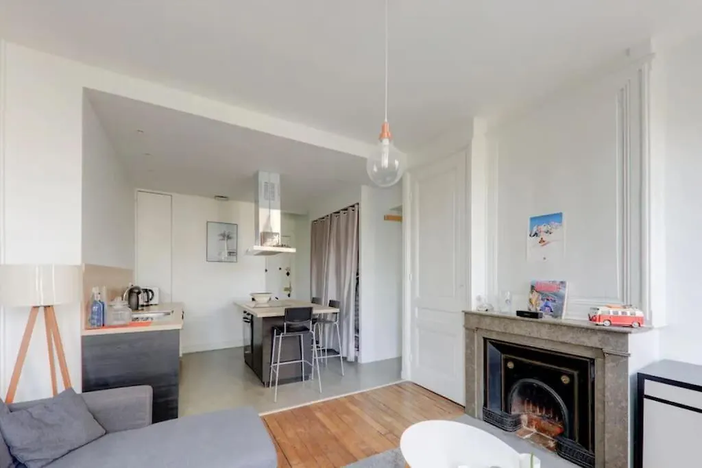Bel Appartement Haussmannien Au Coeur Du 7Eme ليون 0*,  فرنسا